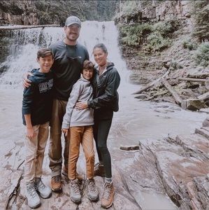 Meet your Posher, Leigh ann